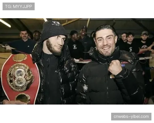 乔什·凯利点数战胜穆塔扎利耶夫，成为IBF超次中量级新拳王